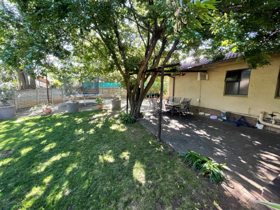 3 Bedroom Property for Sale in Pellissier Free State